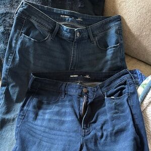 Old Navy women’s Dark and Medium Blue skinny Jeans
